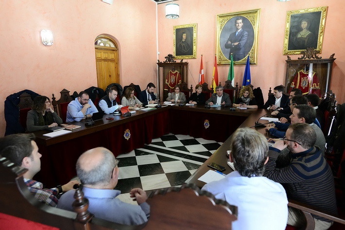 La Junta pide al Gobierno que no aísle al Altiplano y lo incorpore a las comunicaciones eléctricas 
